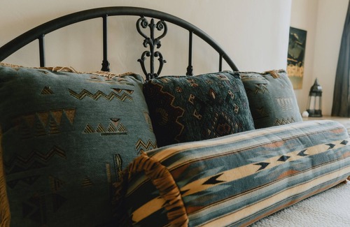 Jayhawk House | The Villa Agave - a luxury Spanish Hacienda in the Gold Country