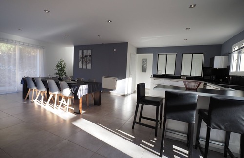 Allemagne-en-Provence Villa | The Villa du vallon (150m²)