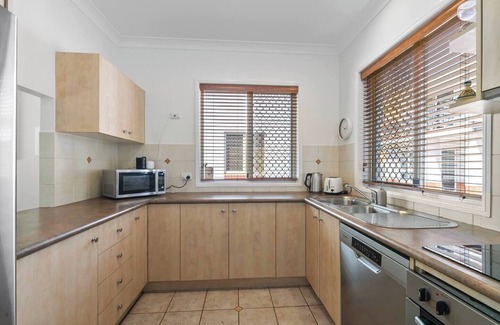 Coorparoo Villa | The Villa on Shire Comfort near Coorparoo Square