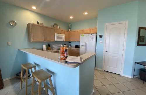 Laguna Vista Villa | The Villa on the pond - 52 GH