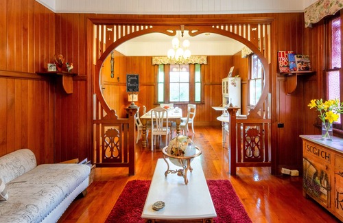 Mudgeeraba Bed & Breakfast | The Village B&B