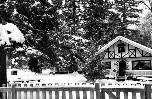 Val David Cabin | The Village Suisse Chalets in Val-David