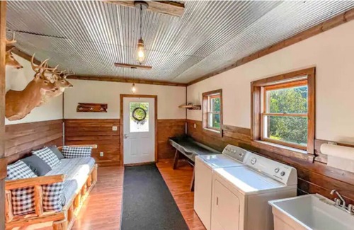 Bentonville Cabin | The Ville-Cabin