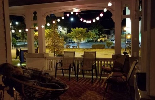 Springfield House | The Violet Room: Downtown Wellness Center