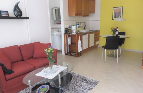 Vale Furado Apartment | The "Vitoria" apartment - a small and cozy apartment for 1 person