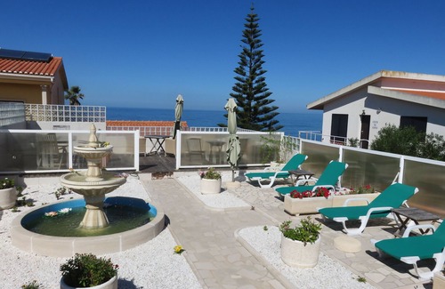 Vale Furado Apartment | The "Vitoria" apartment - a small and cozy apartment for 1 person