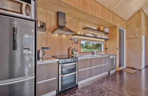North Island House | The Waikato Lookout - Whakamaru Holiday Home