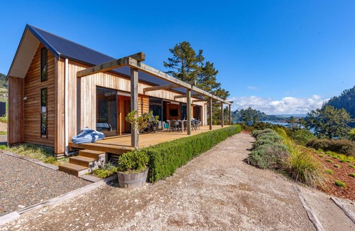 North Island House | The Waikato Lookout - Whakamaru Holiday Home