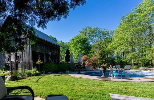 Town of Essex Bed & Breakfast | The Walnut Grove Country Inn