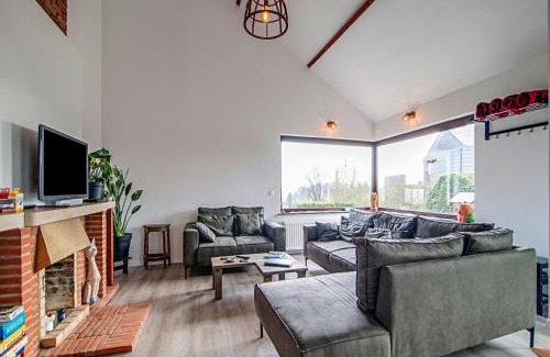 Somme-Leuze House | The Waltz of the Chickadees in Somme Leuze