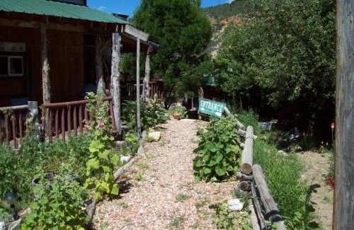 Glendale Cabin | The Wandering Star Inn