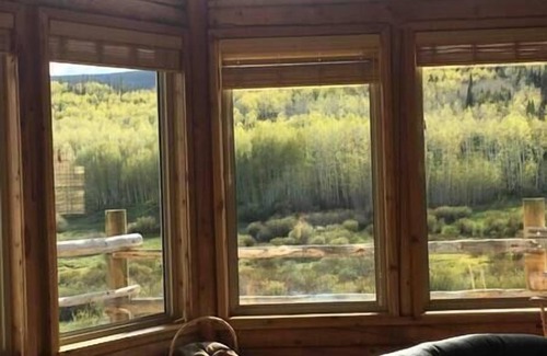 Walden House | The Wapiti Retreat @ 22 West