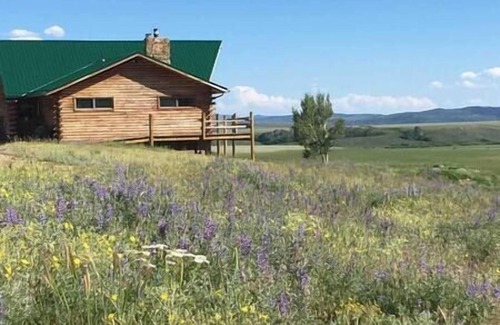 Walden House | The Wapiti Retreat @ 22 West