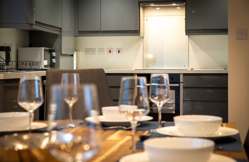 Kendal Apartment | The Warren - 4-bedroom town-centre duplex apartment
