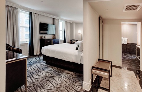 Sioux City Hotel | The Warrior Hotel, Autograph Collection