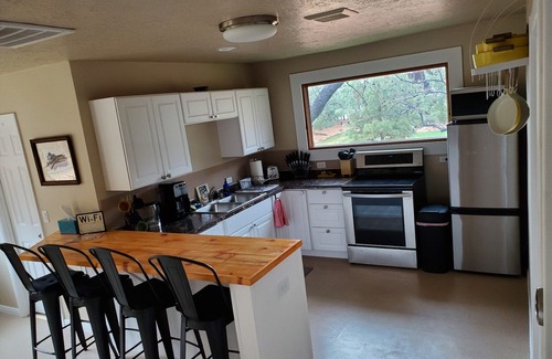 Zion National Park South Entrance Apartment | The Watchman View Tower ~ Explore Zion National Park!