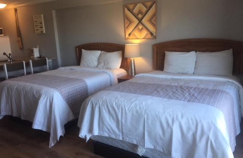 Regional District of Nanaimo Hotel | The Waterfront Suites and Marina