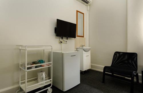 Wynnum Hotel | The Waterloo Bay Hotel