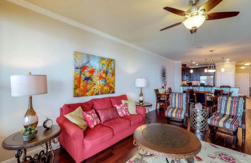 Horseshoe Bay Apartment | The Waters Condo Building 5 Patriot's Retreat