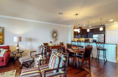 Horseshoe Bay Apartment | The Waters Condo Building 5 Patriot's Retreat
