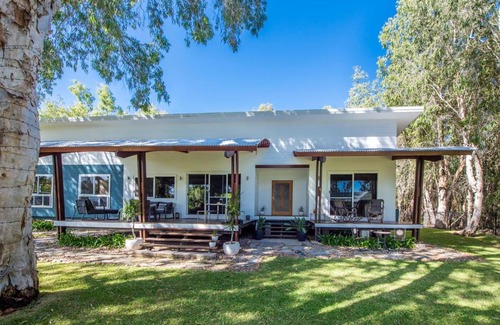 Horseshoe Bay House | The Wave