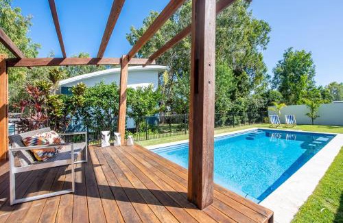 Horseshoe Bay House | The Wave