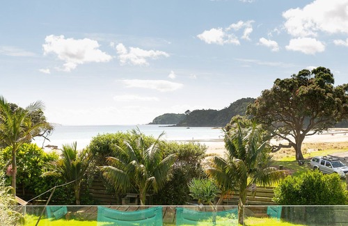 Matapouri House | The Waves at Sandy Bay