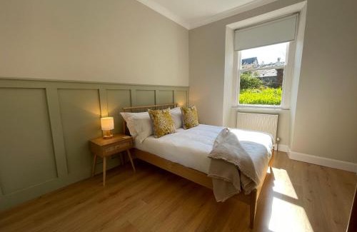 Inverkip Apartment | The Wee Shop, Stylish Two Bed Flat in Inverkip Village