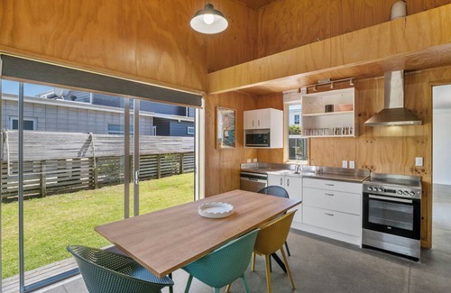 Omaha House | The Weekender - Omaha Holiday Home