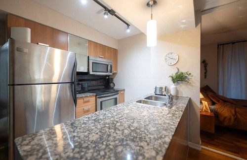 Church and Wellesley Hotel | The Welly Suites & Towers Toronto