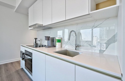 Church and Wellesley Hotel | The Welly Suites & Towers Toronto