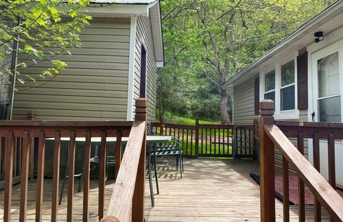 Northfork House | The West Virginia Way, The Bears Den