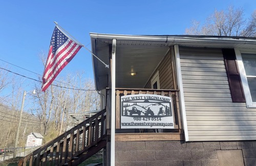 Northfork House | The West Virginia Way, The Bears Den