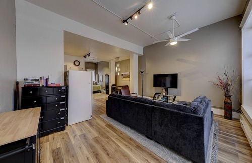 Sheridan Apartment | The Western - Dual Suite Wyo Stays Experience