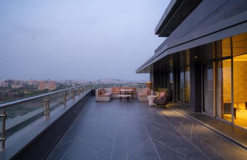 Mundhwa Hotel | The Westin Pune Koregaon Park