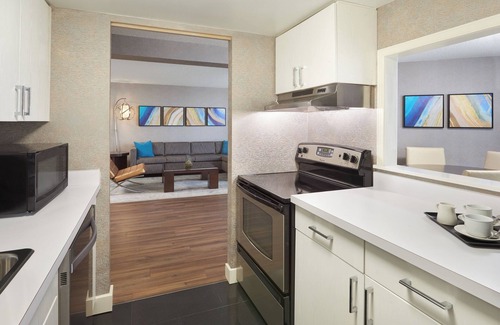Etobicoke Hotel | The Westin Toronto Airport
