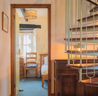 Chysauster Apartment | The Wheel House