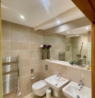 Chysauster Apartment | The Wheel House