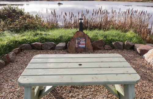 Burtonport Cottage | THE WHEELHOUSE POD NO. 4, romantic in Burtonport, County Donegal