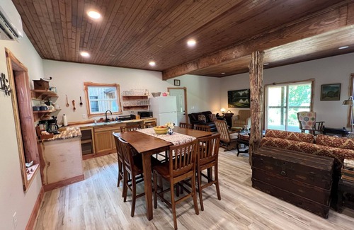 Irvine Cabin | The Whippoorwill Retreat Cabin – A Hillside Haven for Gatherings and Getaways