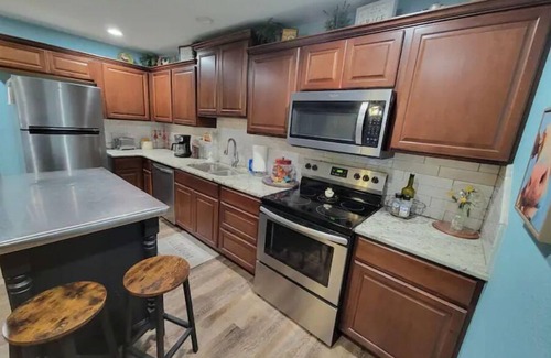Durant Apartment | The Whistle Stop