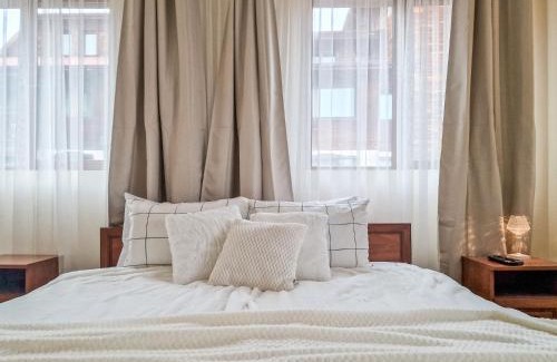 Shiligarnika Apartment | The White Beauty