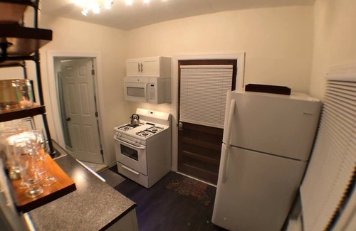 University District Apartment | The White Brick Studio @ OSU & Short North