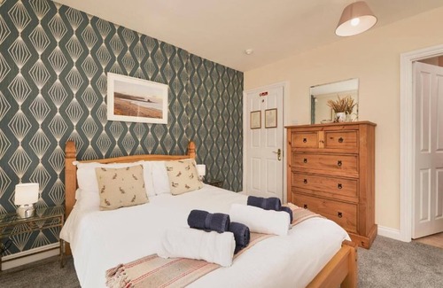 Modbury Hotel | The White Hart Hotel