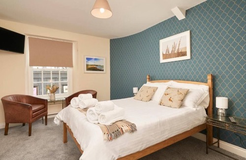 Modbury Hotel | The White Hart Hotel