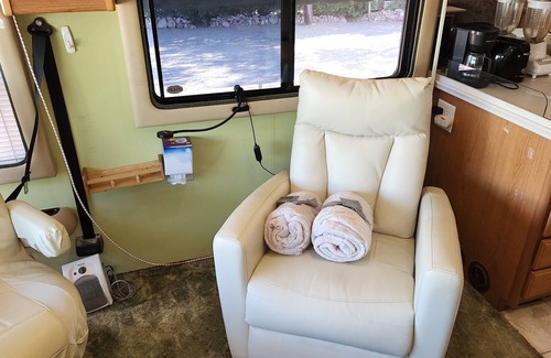 Tubac House | The White House RV, A UNIQUE RENTAL IN THE HEART OF TUBAC VILLAGE, AZ