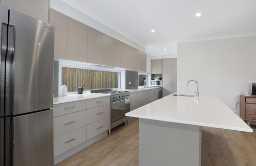 Yamba House | The White House Yamba a short walk to the beach