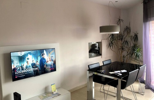 Pineda de Mar Apartment | The White Lilies is Located 300 Metres From Platja Dels Pescadors. Pet Friendly