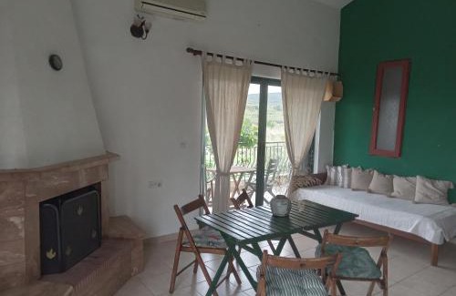 Ormilia Apartment | The White Rabbit Guesthouse Eco-Lodge "Cosy Apartment"