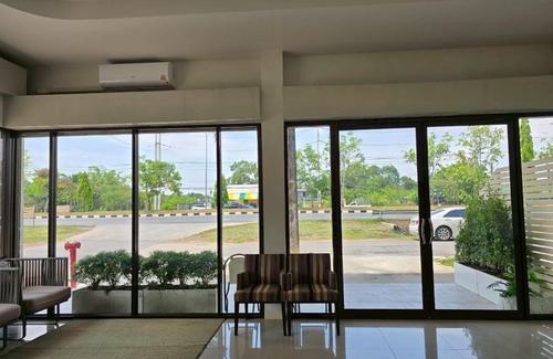 Chanthanimit Hotel | The White Residence